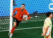 开云体育登录-美国险胜皇马，C罗刷新纪录