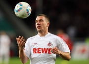 开云sport-当铁壁遭遇星光，广厦队终结湖人，克莱跨时空贡献制胜表现