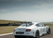 开云平台-我看着他打爆了整条防线，2026世界杯之夜的唯一性