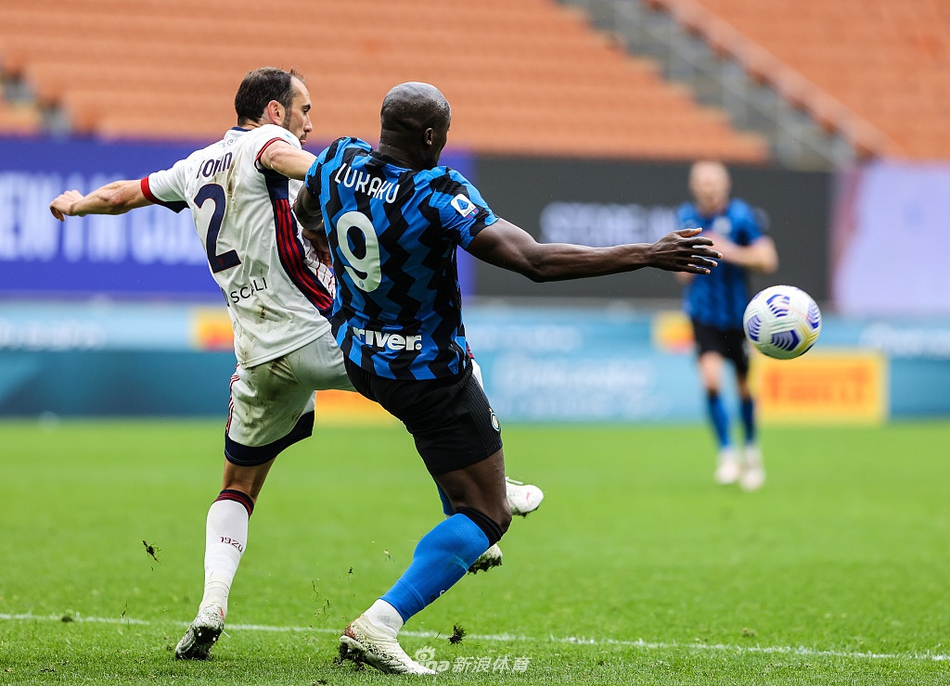 卡利亚里队全取三分，继续领跑积分榜的简单介绍