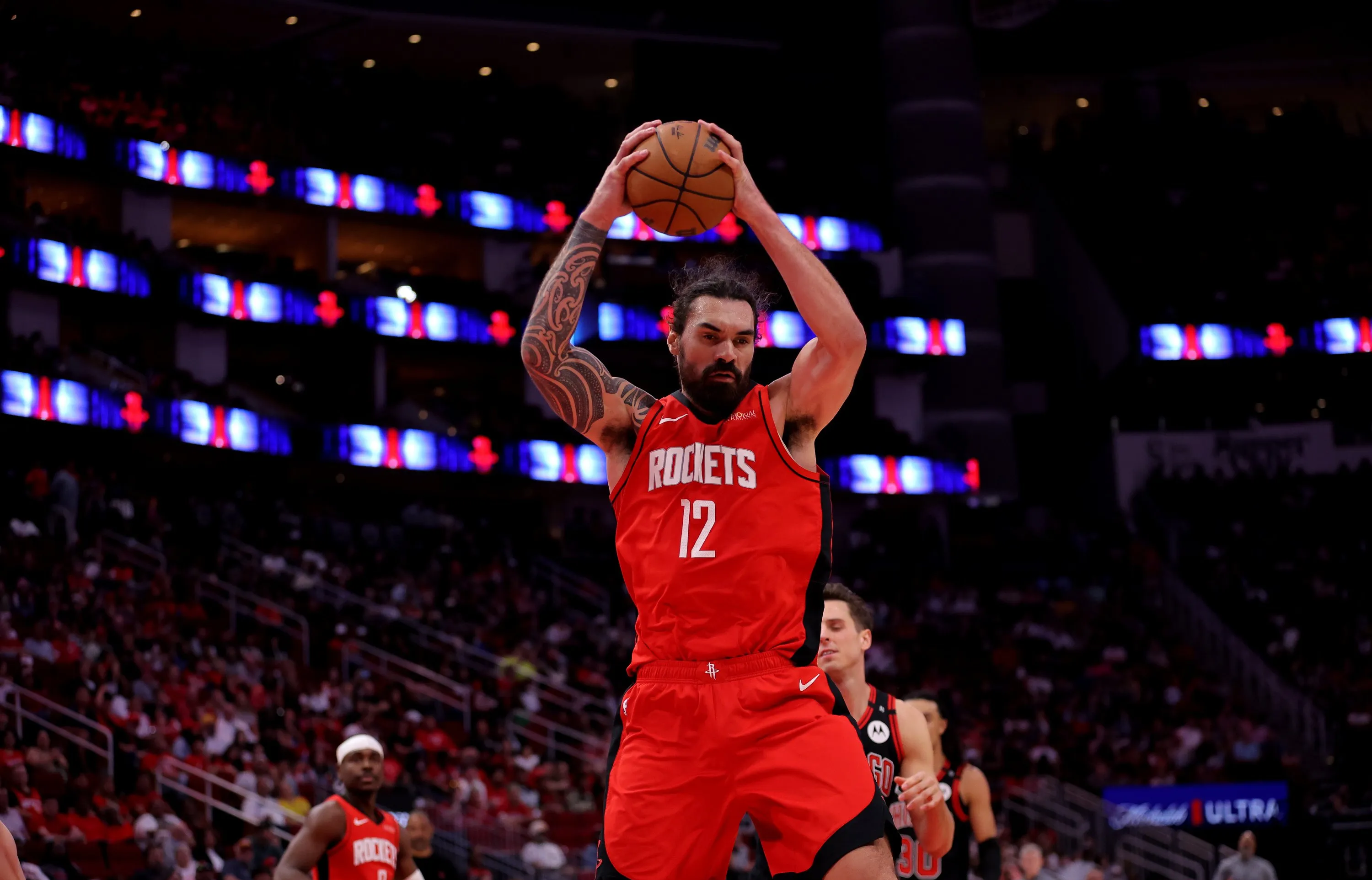 包含火箭客场挑战帕森斯老东家，取得胜利的词条