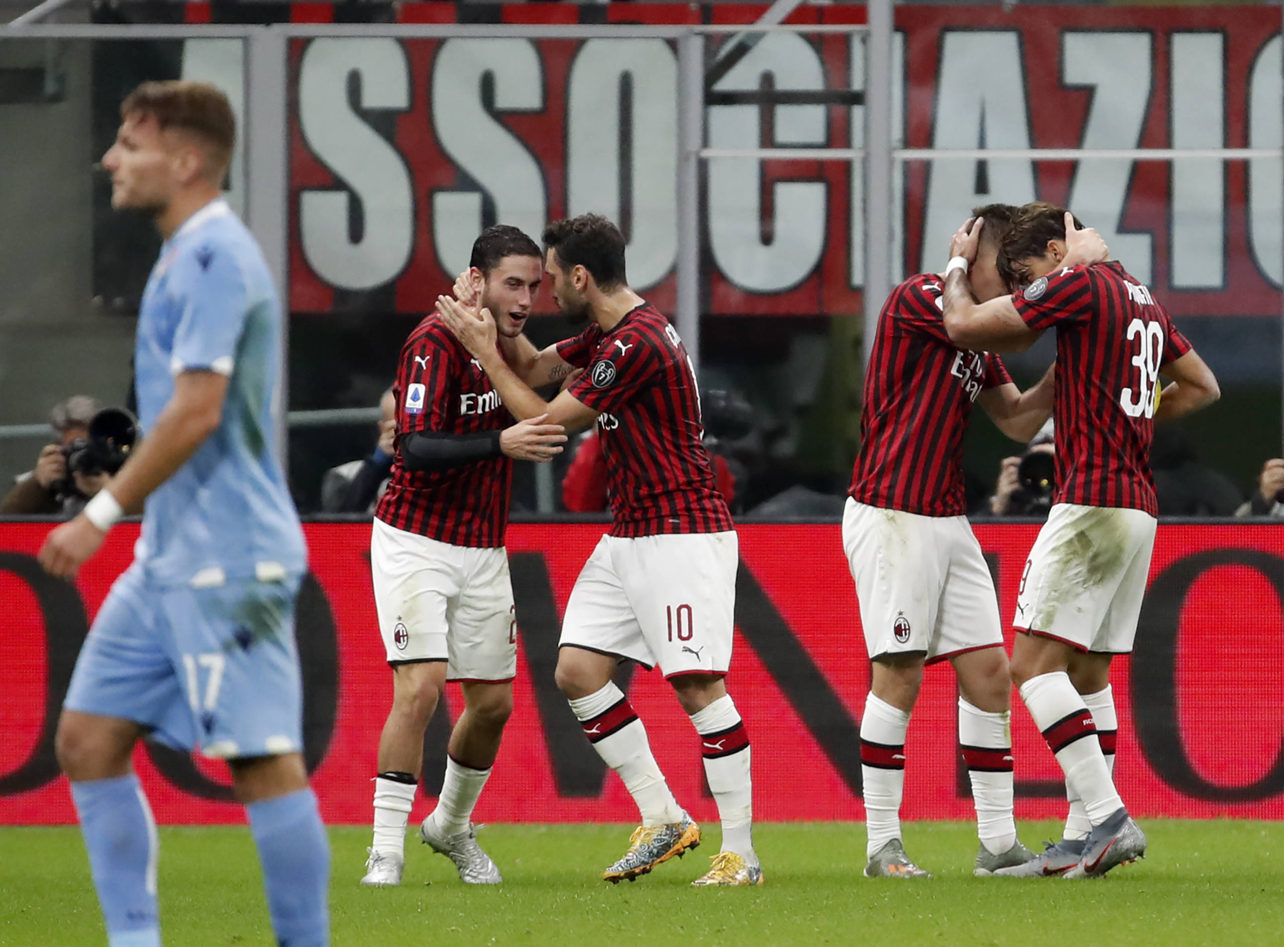 阿贾克斯挑战切尔西,展望晋级四强机会的简单介绍 阿贾克斯挑战切尔西,展望晋级四强机会的简单介绍