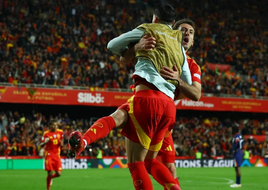 包含亚眠在主场大胜摩纳哥，取得三分的词条