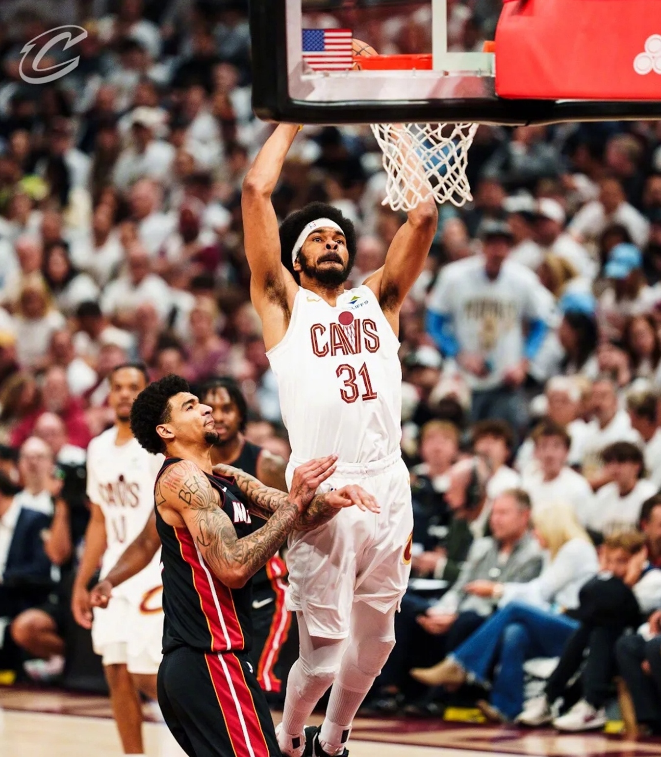 关于热火豪取篮网攻克东部总决赛,豪取冠军路上先机的信息 关于热火豪取篮网攻克东部总决赛,豪取冠军路上先机的信息