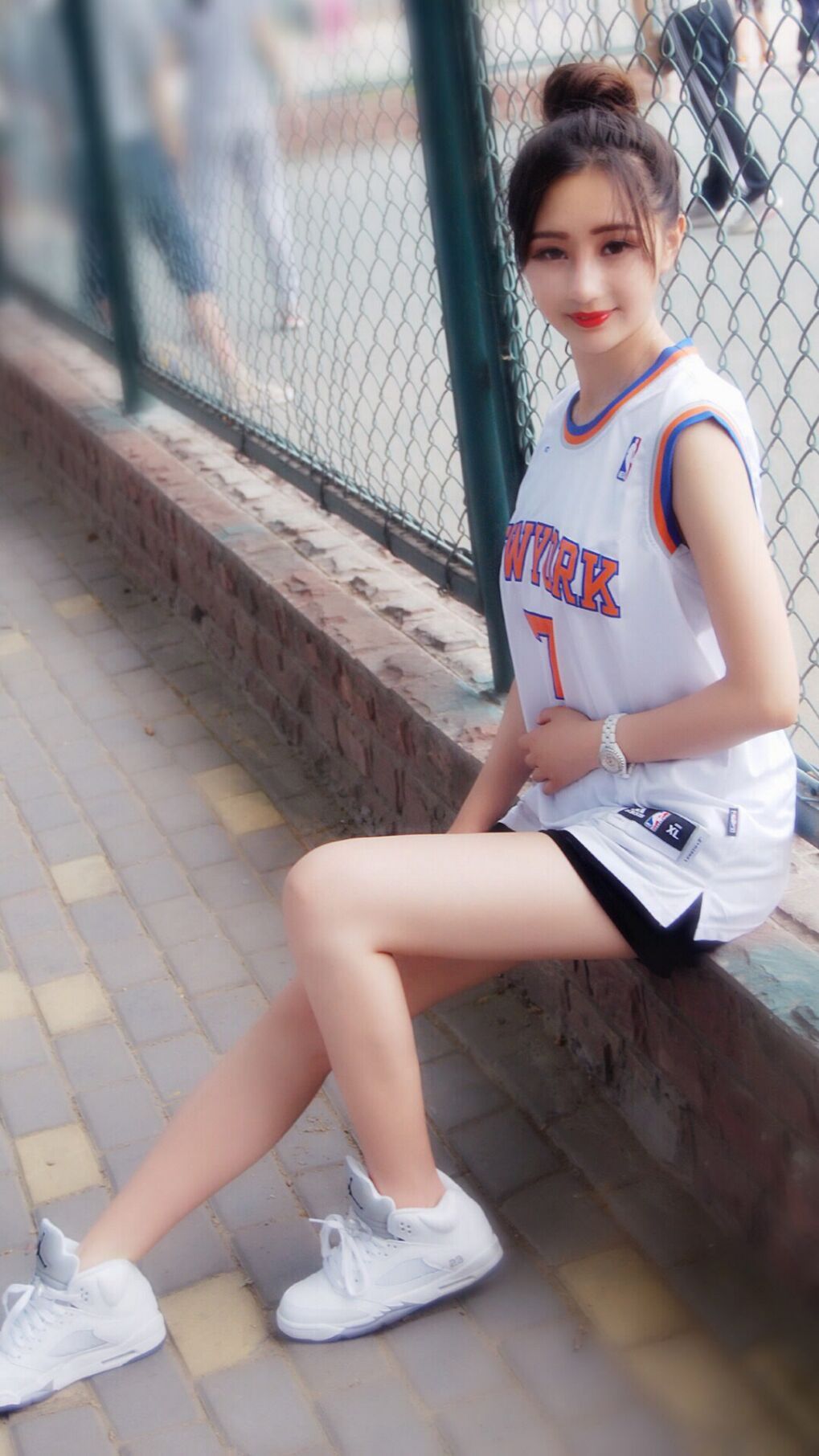 F1街道赛之夜，基耶萨的死亡之舞与城市血脉的共鸣