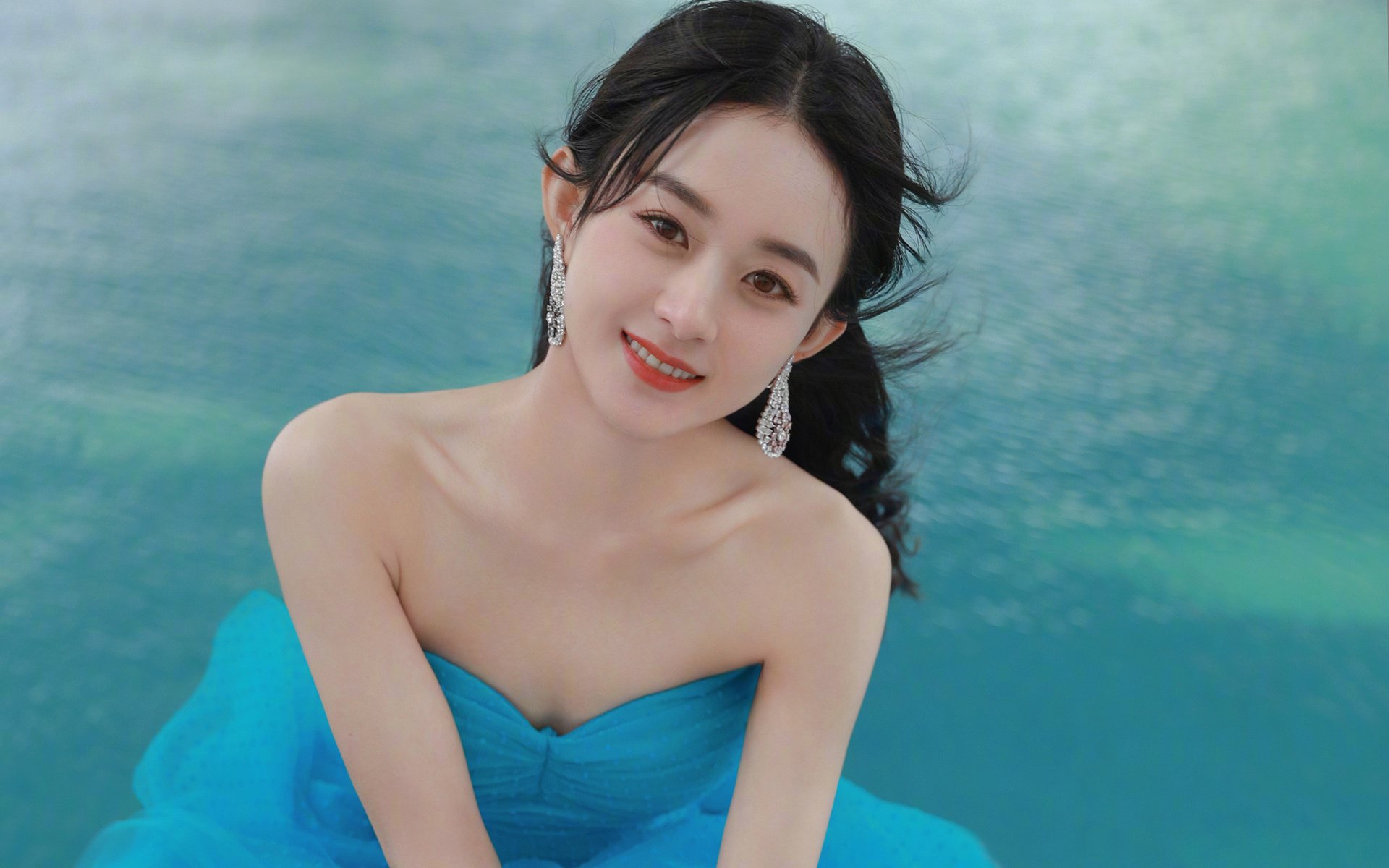 当维苏威火山遇见阿尔卑斯雪，迪马利亚的黄昏圣歌