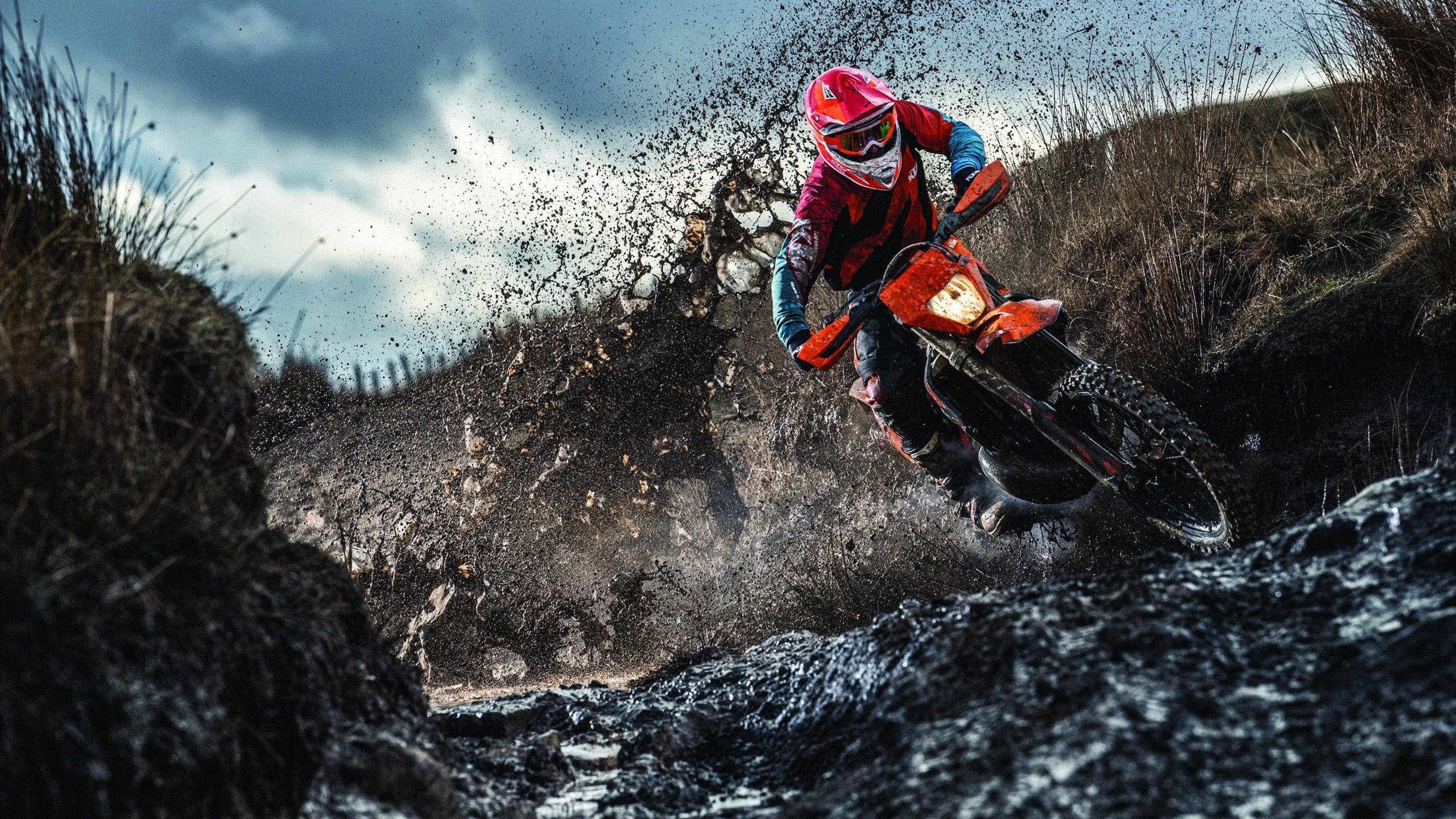 从沉默到轰鸣，杰伦·格林终迎爆发，鹈鹕关键战突围篮网