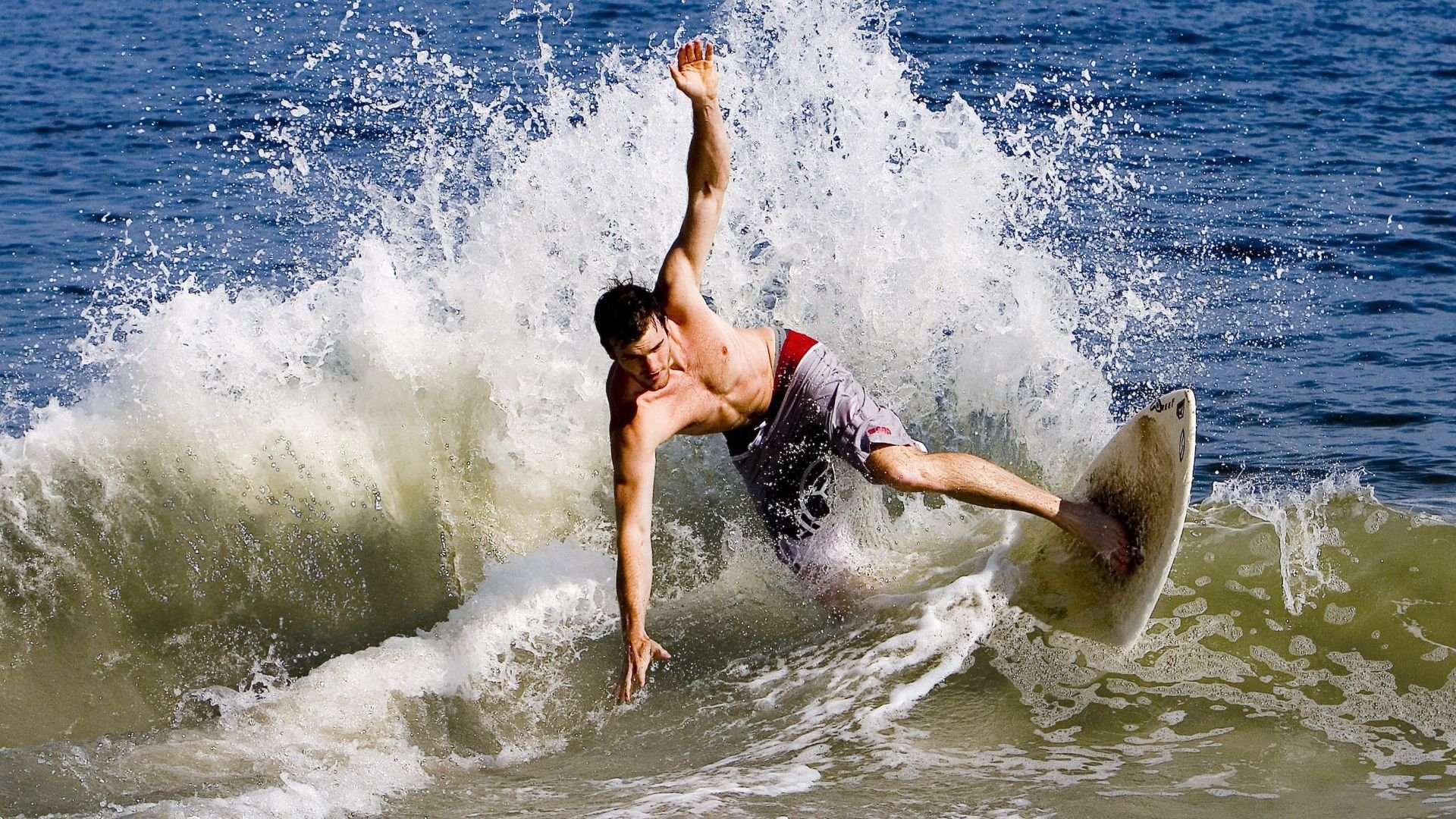 利刃与绸缎，哈弗茨的爆发与西班牙的险胜交响曲