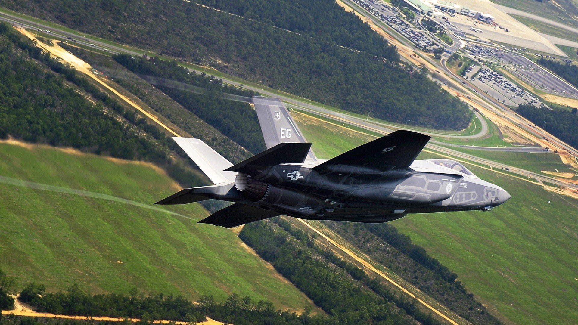 赞助商互换球场那晚，当字母哥空降尼斯老城，巴萨在密尔沃基跳起tiki-taka