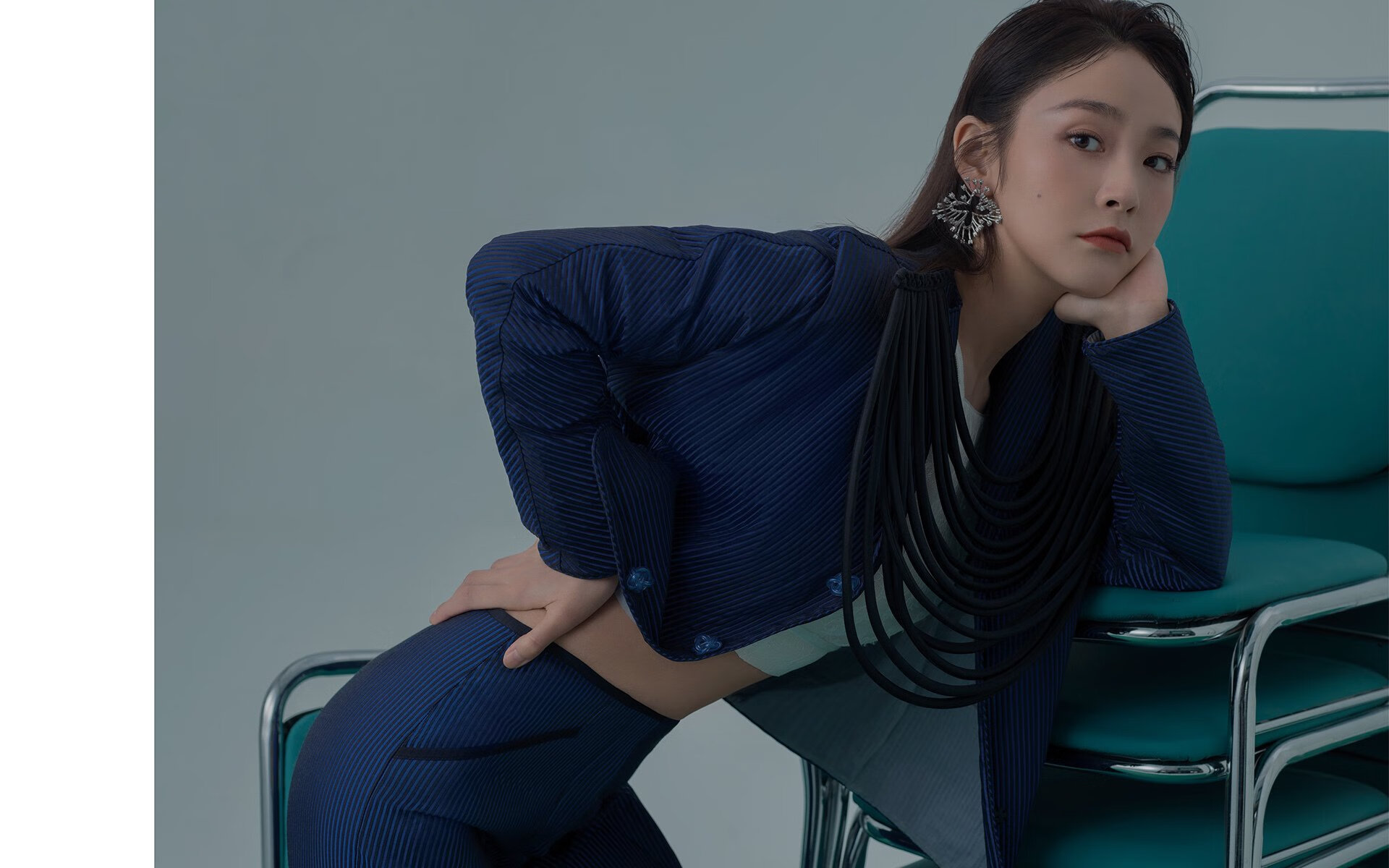 凤凰城的暗夜，布伦森冰与火之魂的救赎之路